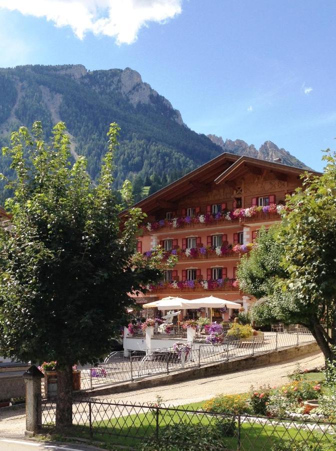 Hotel La Serenella Moena Buitenkant foto